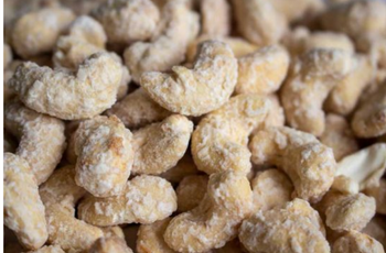 Orzechy nerkowca w kokosie